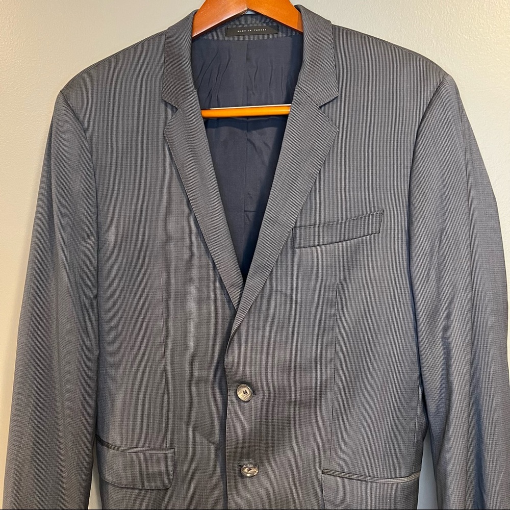 Hugo Boss Lanificio Tesse Biella Virgin Wool 2-button Coat 40R